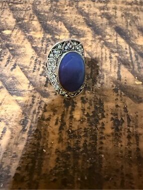 Silver fashion Mood Ring with Blue Oval Stone and Crystal Accents